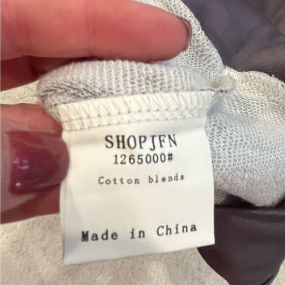 NWT Women’s 3X Lightweight Christmas Reindeer Sweatshirt NEW - Picture 7 of 9